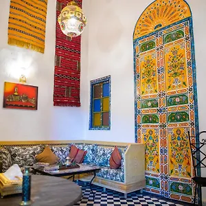 Dar Arinas Pensión